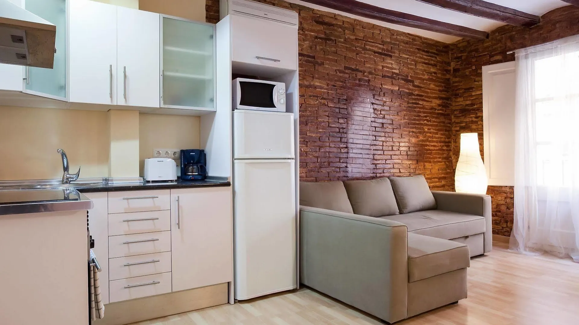 *** Hotel El Born Apartment Barcelona Spain